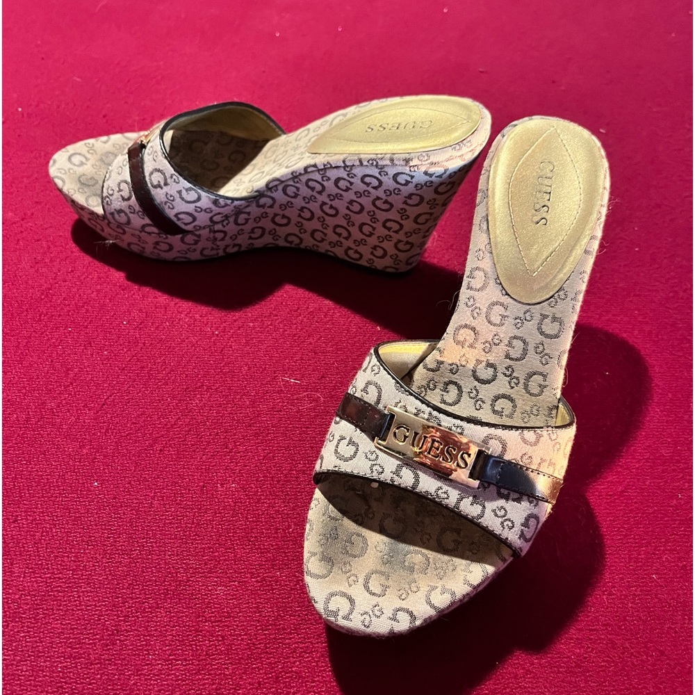 COPY - Guess wedges